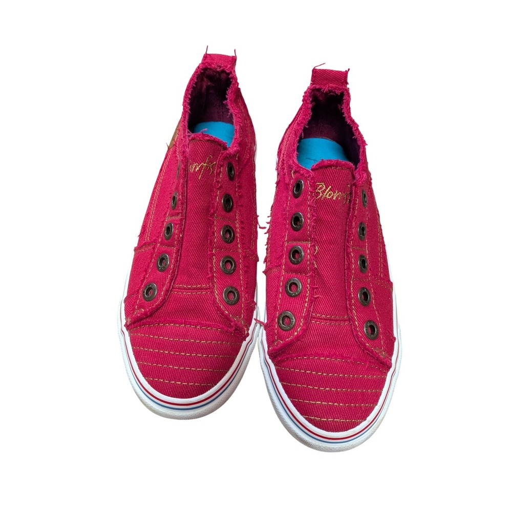 Women’s Slip-On Canvas Sneakers in Fuchsia